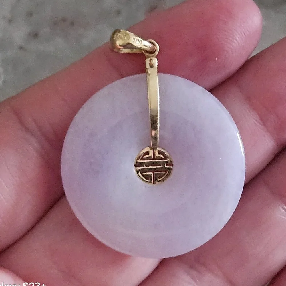 VINTAGE GUMPS 14K LAVENDER JADE GOOD LUCK BI CHINESE PENDANT NECKLACE ENHANCER